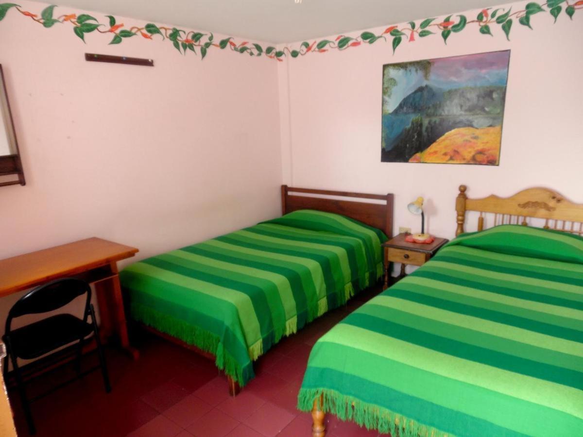 Hostal Rincon Del Turista Otavalo Exterior foto